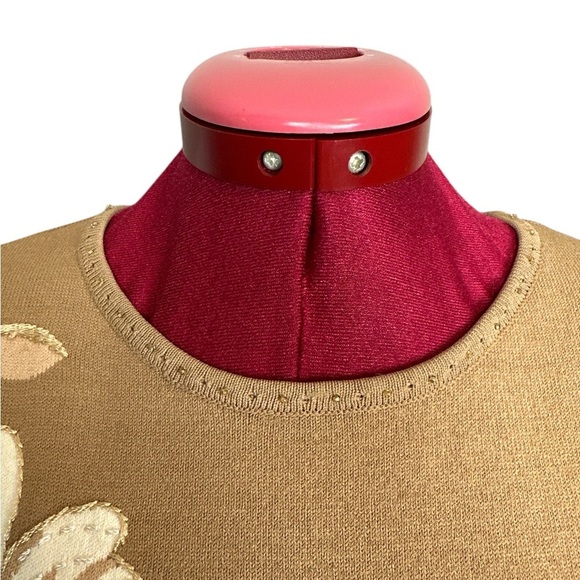 NWOT Alfred Dunner petite short sleeve crew neck embellished floral sweater - Picture 4 of 11